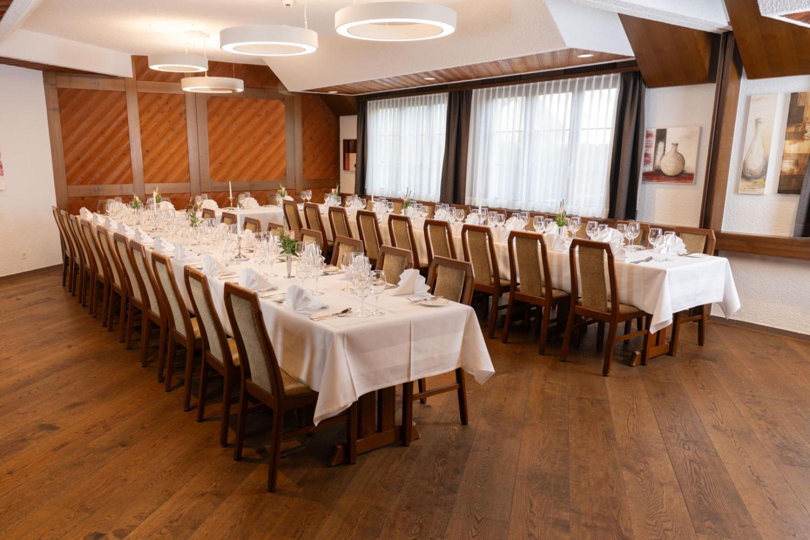 Hotel Restaurant Kreuz Kaiserstuhl Dış mekan fotoğraf