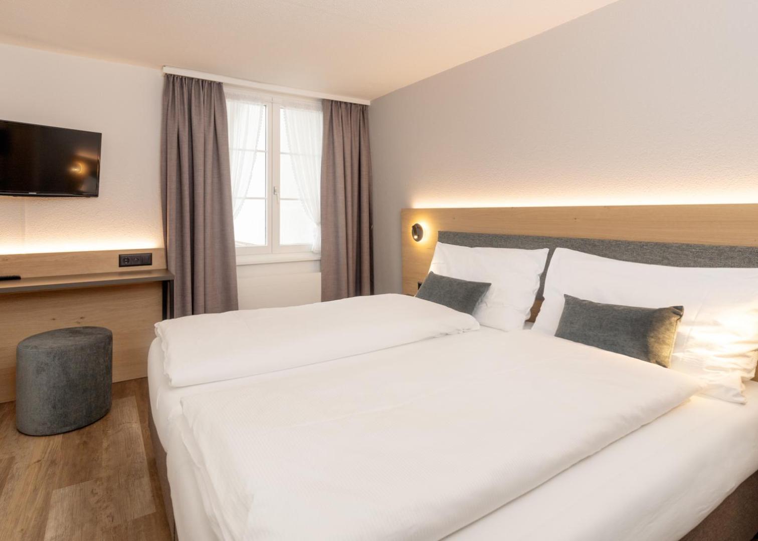Hotel Restaurant Kreuz Kaiserstuhl Dış mekan fotoğraf