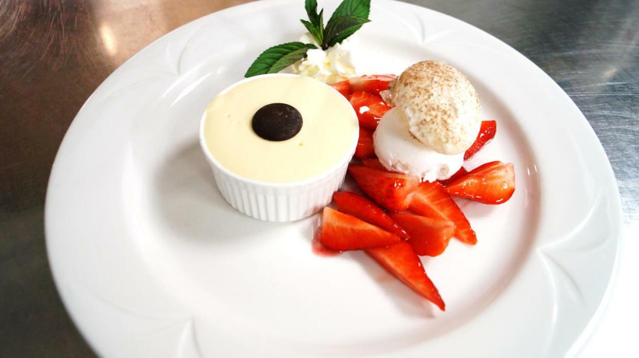 Hotel Restaurant Kreuz Kaiserstuhl Dış mekan fotoğraf